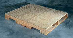 Plywood stringer pallet