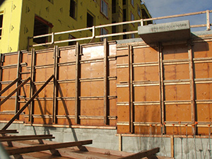 High Density Overlay (HDO) Plyform concrete forming panels